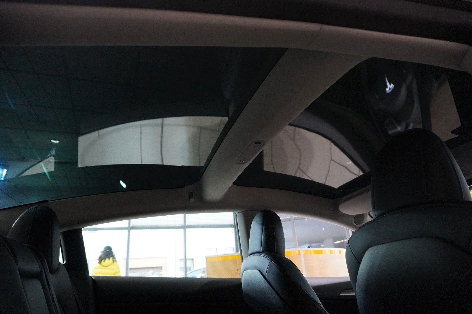 Fahrzeugabbildung Tesla Model 3 LONGRANGE DUAL-MOTOR NAVI/KAMERA/SHZ/AMD