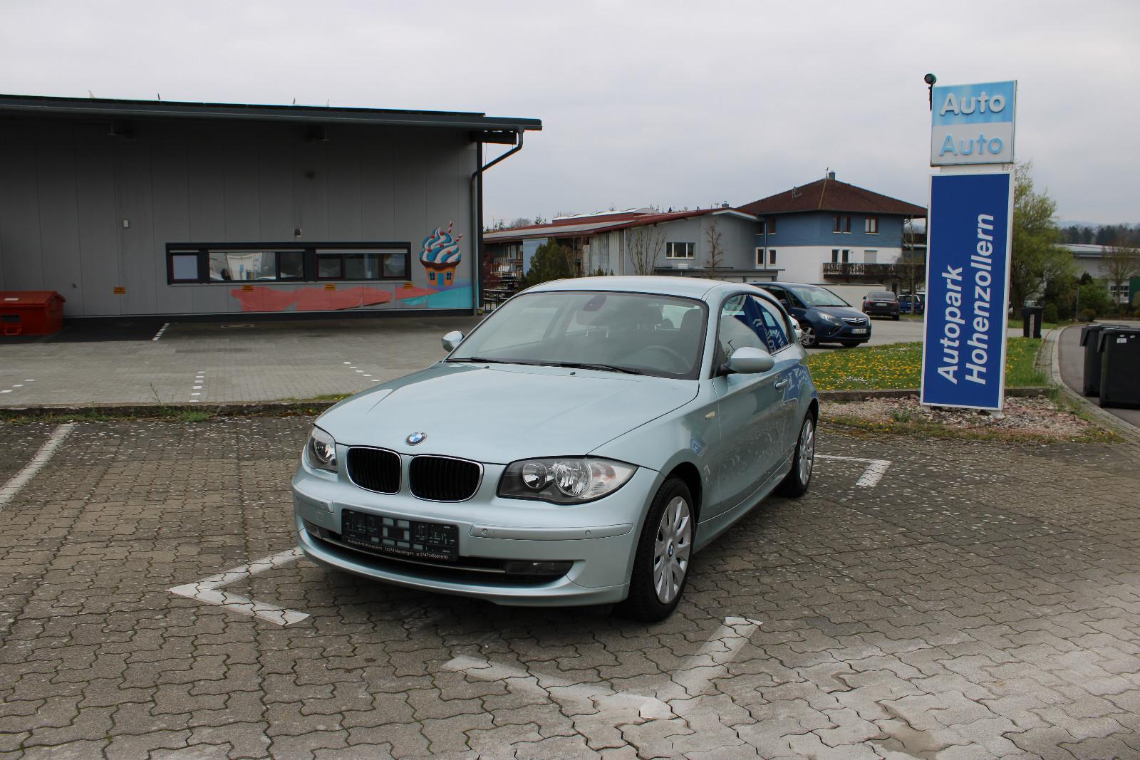 BMW 118d *1.HD*SCHECKHEFT*3TÜRIG*SITZHEIZUNG*8-FACH*