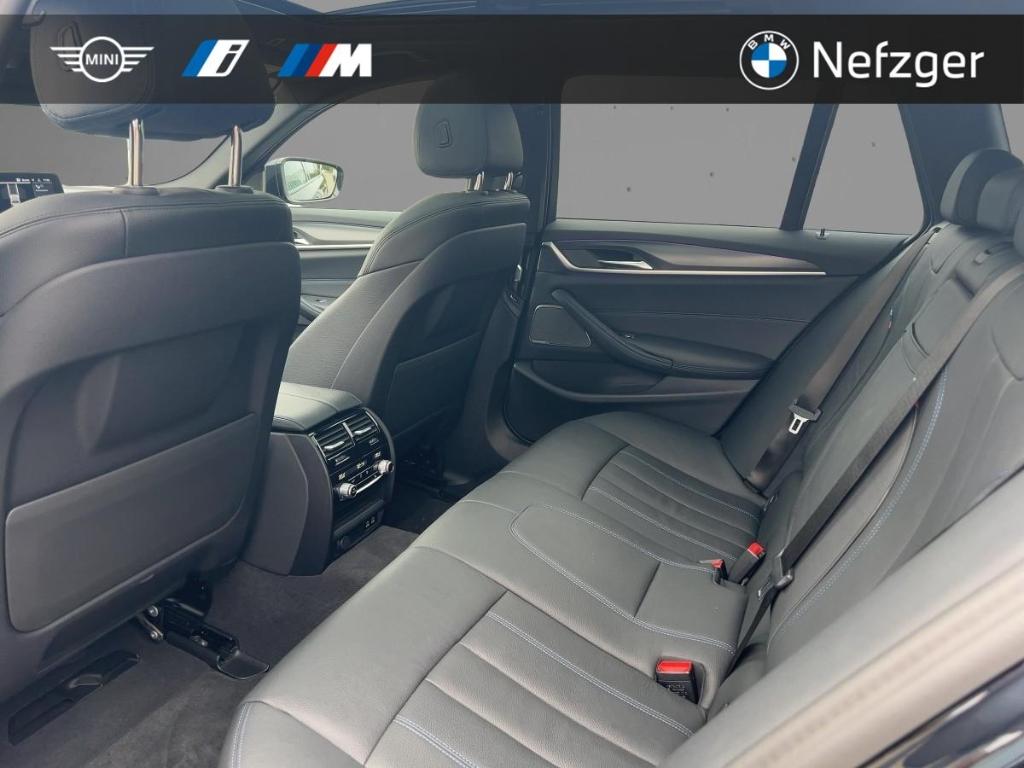 BMW 530 e xDrive Touring M-Sport HUD Pano H/K Laser