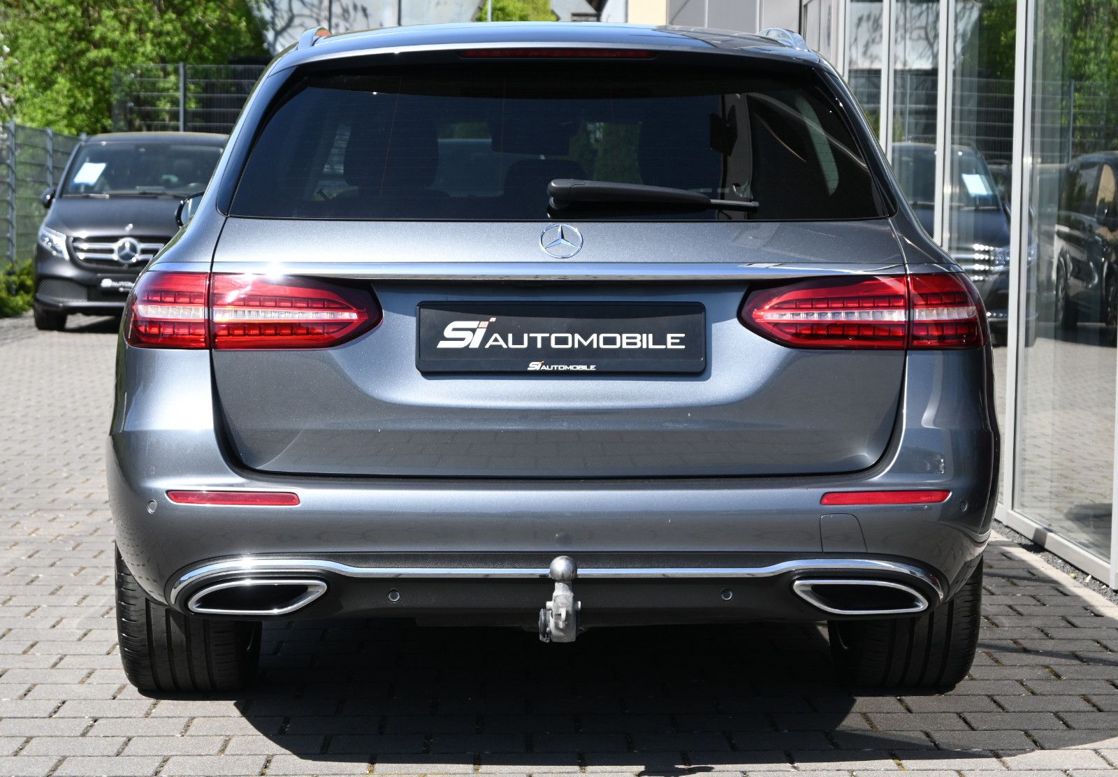 Fahrzeugabbildung Mercedes-Benz E 400 d 4M. T °ACC°AHK°AIRMATIC°MEMO°STHZG°360°