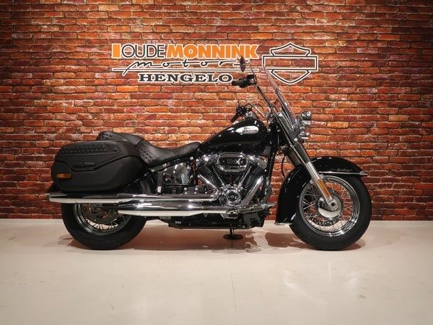 Harley-Davidson FLHCS Heritage Class 114  letzte change für 24!