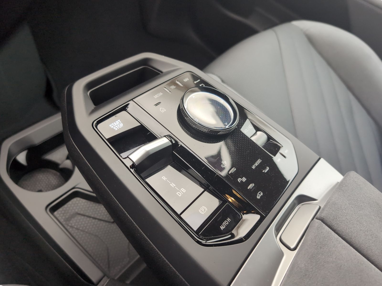 BMW iX - Bild 14