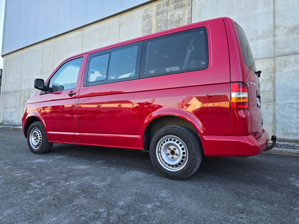 VW T5 Caravelle 9 Sitzer 1.9TDI 105PS AHK HU NEU!! VW T5 Caravelle 9 Sitzer 1.9TDI 105PS AHK HU NEU!!
