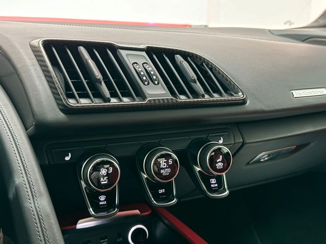 Audi R8*Coupe*5.2 FSI V10 Plus*Quattro* Keramik*B&O*