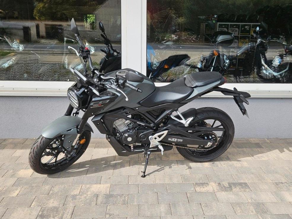 Honda CB 125 R  nur 50 Km gelaufen