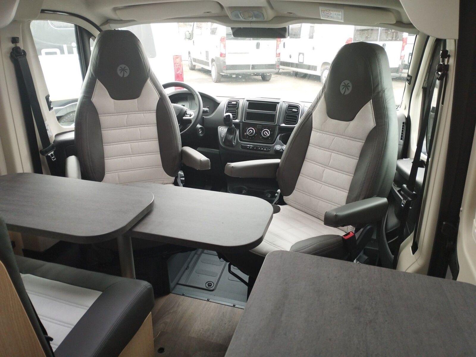 Fahrzeugabbildung Sunlight Adventure Cliff 602 Automatik, Dörr Edition, LTE