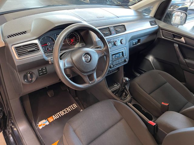 MYAUTOCENTER – Gebraucht- und Jahreswagen mit Werkstattservice in Pfaffenhofen Volkswagen Caddy PKW Maxi BMT*Klima*Radio*7Sitze*