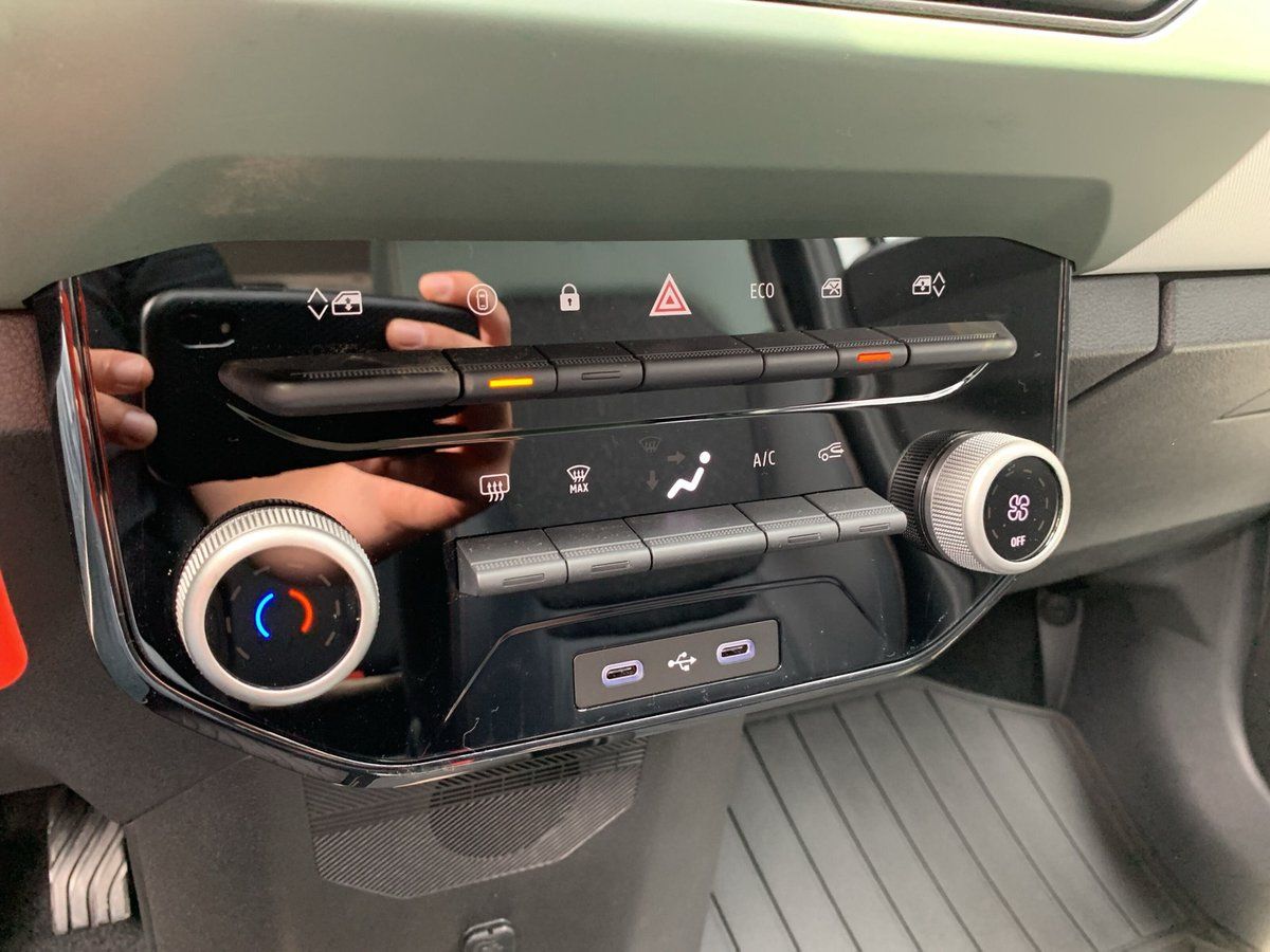 Dacia Spring - Bild 18