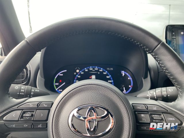 Toyota Yaris Cross 1.5 Hybrid Team Deutsch.Safety Cargo