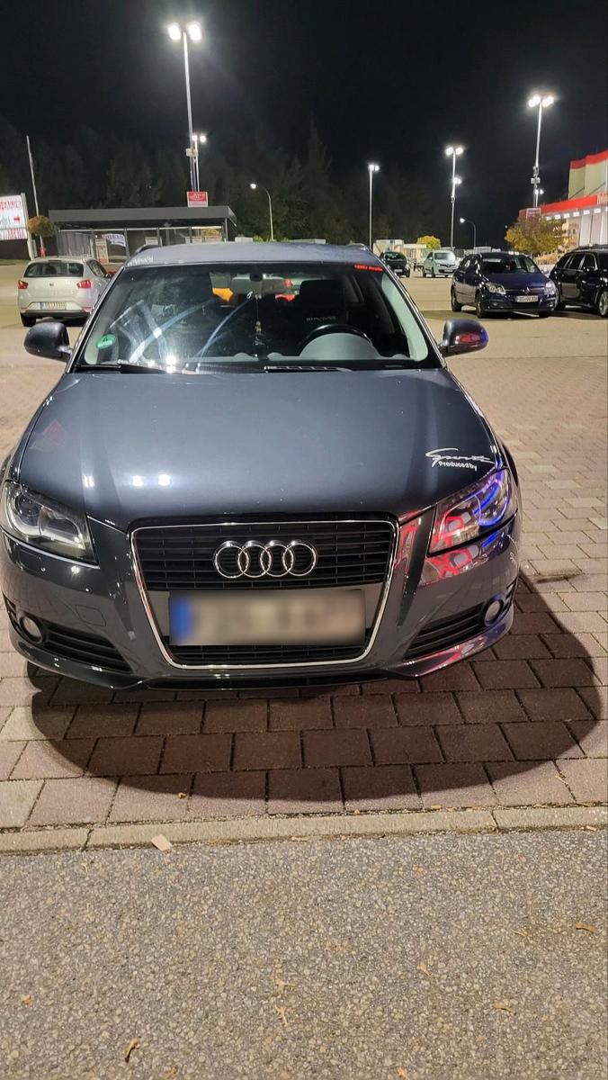 Audi A3 2009 — interior