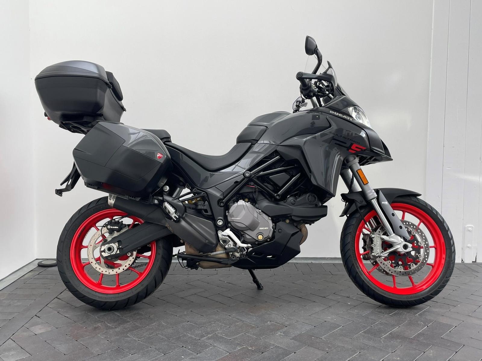 Ducati Multistrada V2 S Travel