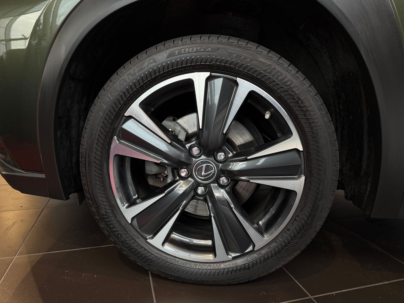 Fahrzeugabbildung Lexus UX 250h  Style Edition MY22 LED KAM DAB+