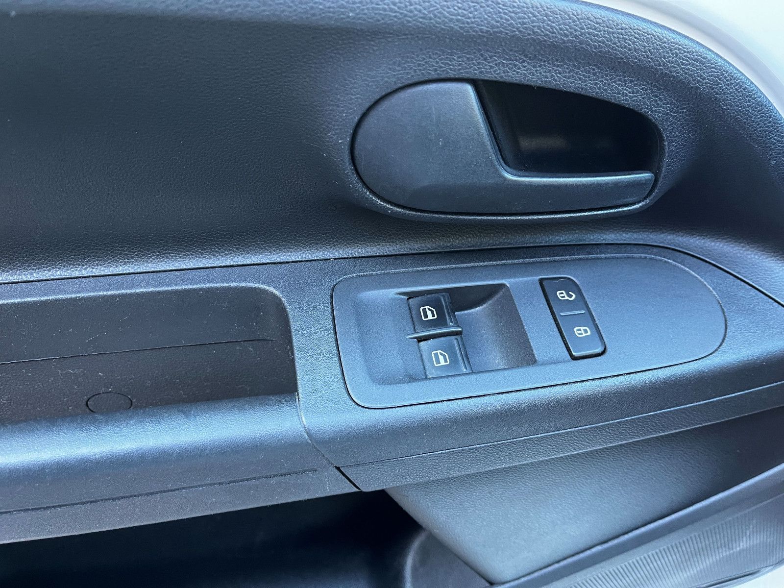 Fahrzeugabbildung SKODA Citigo Active KLIMA 8-FACH