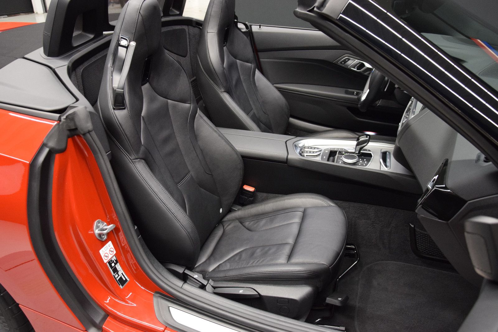 Fahrzeugabbildung BMW Z4 Roadster sDrive 20 i M-Sport Leder HuD Kamera