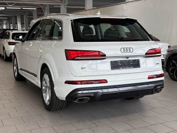 Audi Q7 - 7