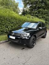 Volkswagen 3.0V6 Leder*Navi*AHK*Stand*360°Kamera*Pano*2Hand