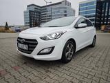 Hyundai i30 blue 1.6 CRDi DCT PASSION PASSION - Hyundai i30 Passion mit Diesel-Antrieb