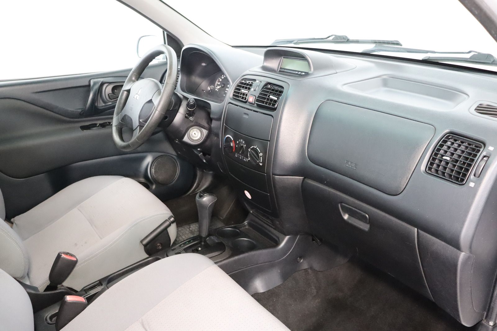 Fahrzeugabbildung Mitsubishi Space Star 1.6 Comfort Automatik HU/AU neu
