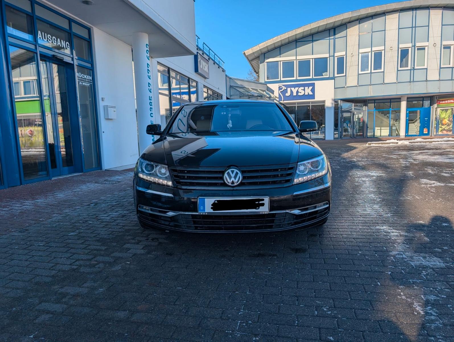 Volkswagen Phaeton 4.2 V8 lang 4MOTION Tiptronic 4-Sitzer -