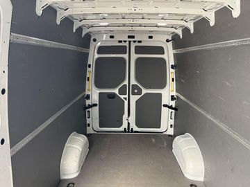 Volkswagen Crafter - 12