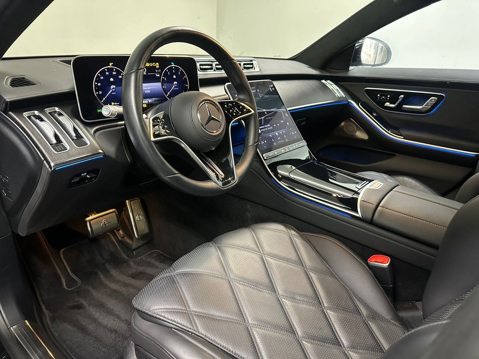 Fahrzeugabbildung Mercedes-Benz S 680 Maybach *FONDENTERAINMENT*HEADUP*EXECUTIVE