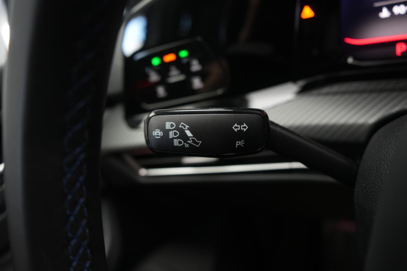 Volkswagen Golf R 2.0 TSI 4Motion DSG ACC/Kamera/Virtual/H&, миниатюра 18