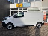 Opel Vivaro Kasten - weiße Opel Vivaro