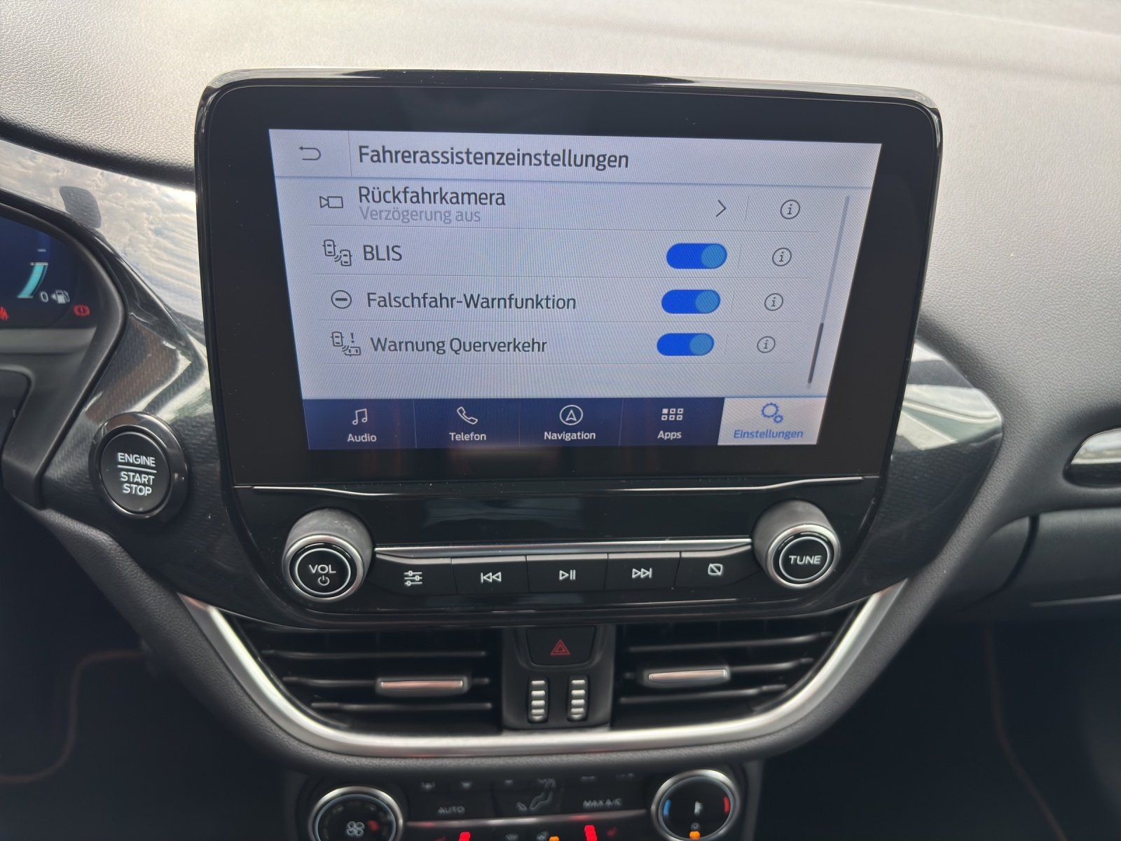 Fahrzeugabbildung Ford Puma 1.0  ST-Line Aut./LED/KAMERA/NAVI/SHZ/DAB/