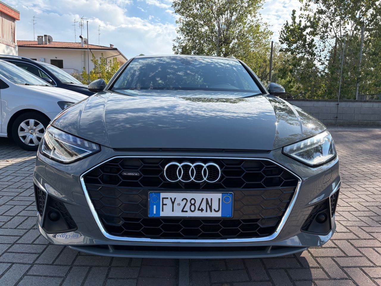 Audi A4 Avant 40 TDI quattro S tronic S-Line imagem 2