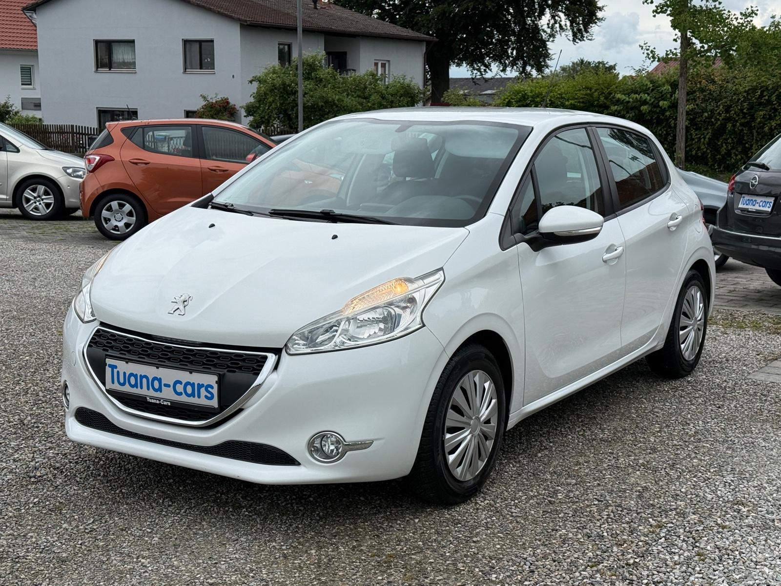 Peugeot 208 1.2 Active Klima+Tempomat+Bluetooth+PDC+82PS