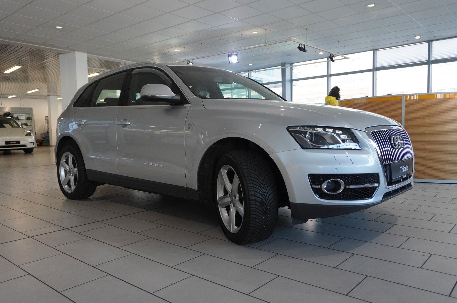 Fahrzeugabbildung Audi Q5 3.0 TDI V6 S-LINE QUATTRO NAVI/BI-XENON/SPORT