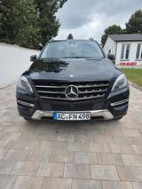 Mercedes-Benz ML 250 BlueTEC 4MATIC - - Mercedes-Benz ML 250 mit Panoramadach