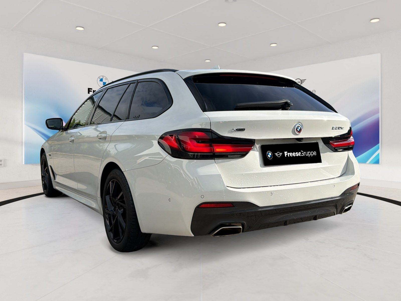 BMW 530e xDrive Touring M-Sport AHK RFK HEAD-UP NAV foto 4