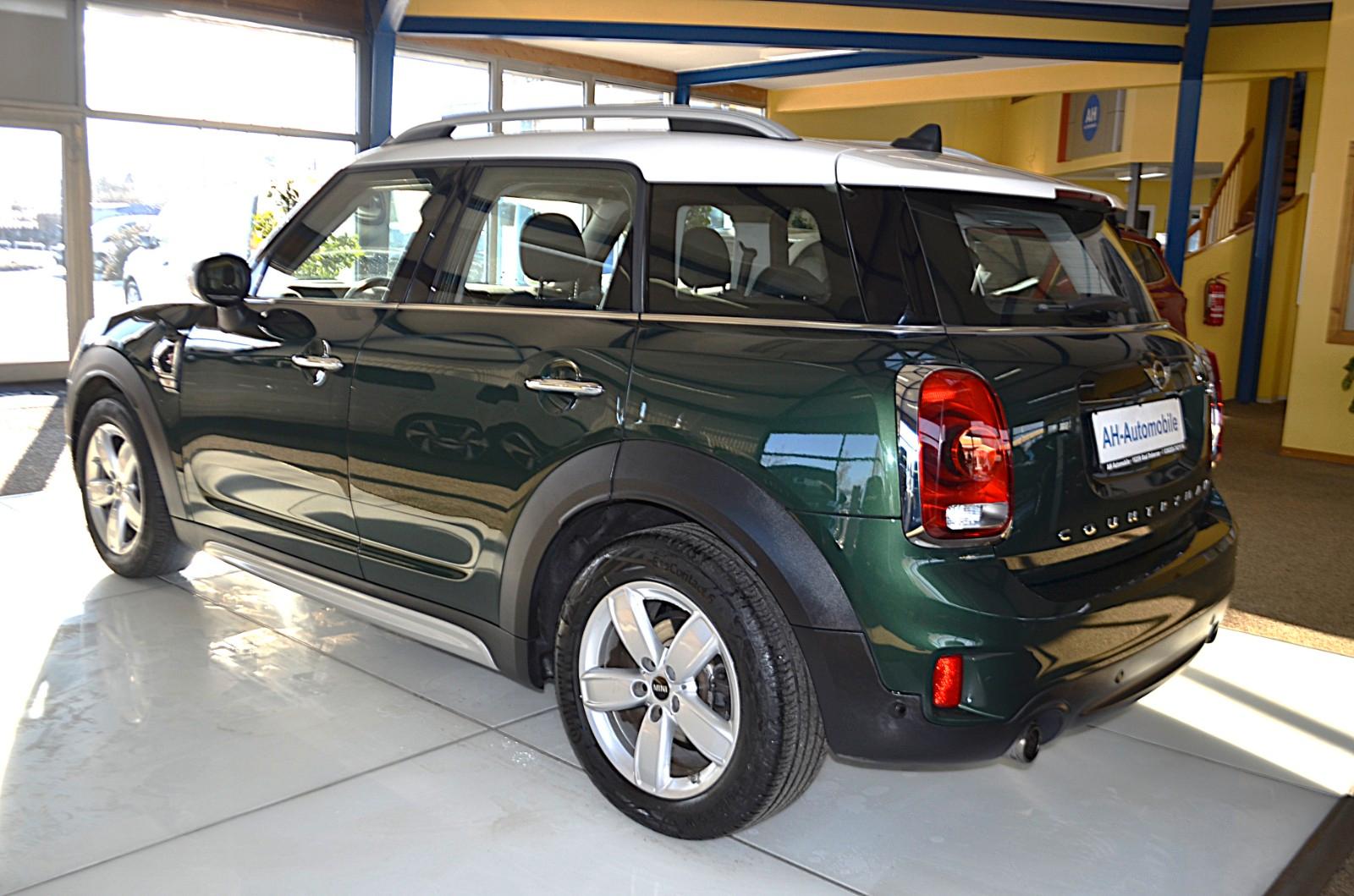 MINI Countryman S (Cooper) AUTOMATIK / XENON / NAVI