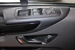 Fahrzeugabbildung Ford Tourneo Custom L2 Titanium 8-Si  ACC XENON AHK