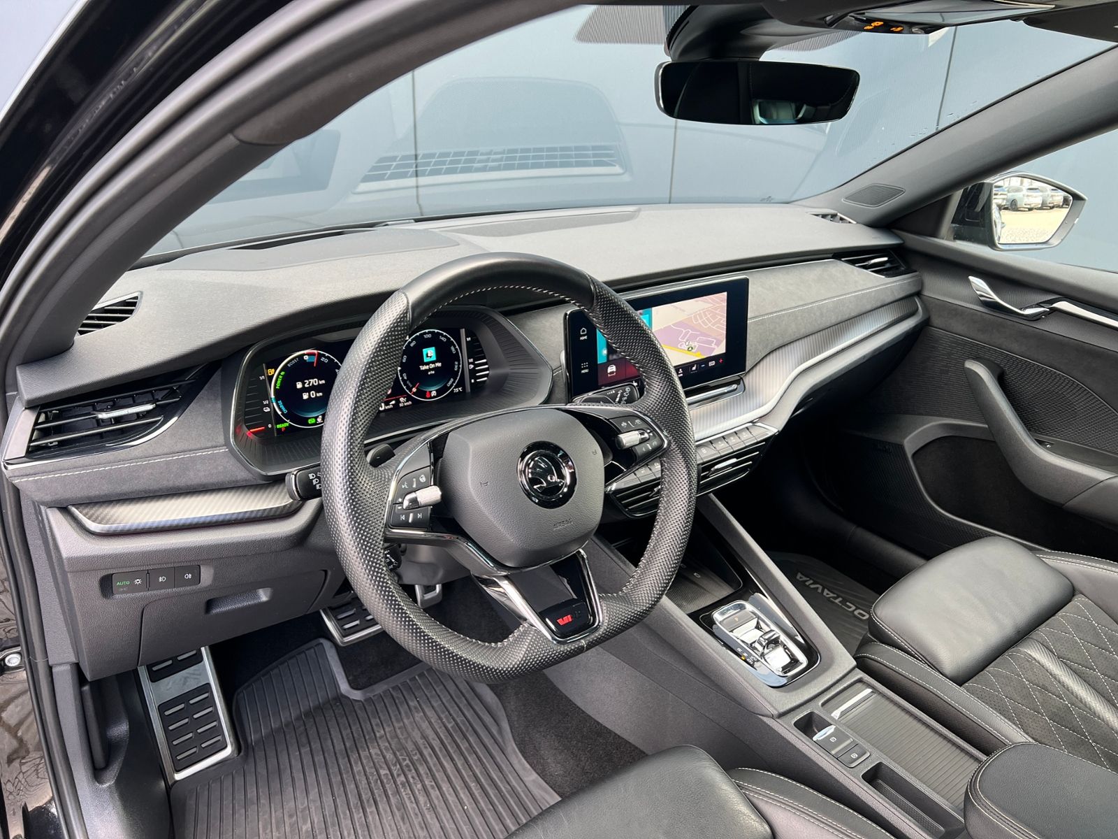 Fahrzeugabbildung SKODA Octavia Combi RS iV Edition 1.4 TSI PHEV DSG *Vo