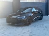 Audi RS3 Sportback SCHALE/280KMH/RS-SPORT/360°/SONOS - Audi RS3 mit Benzin-Antrieb: Sportwagen, Automatik