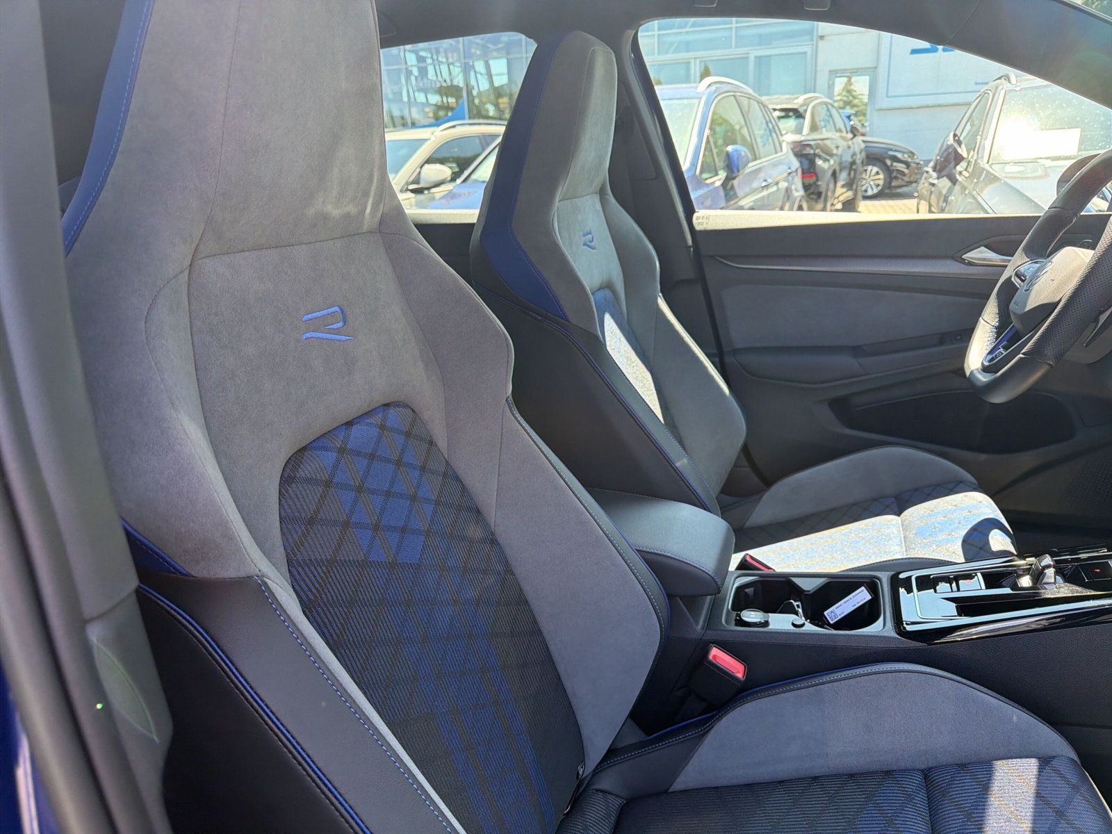 Golf R 4M Navi PANO Black St Harman Kardon