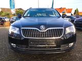 Skoda Superb Combi Exclusive|DSG|NAVI|BI-XENON|TEMPOM. - Skoda Superb: Exclusive