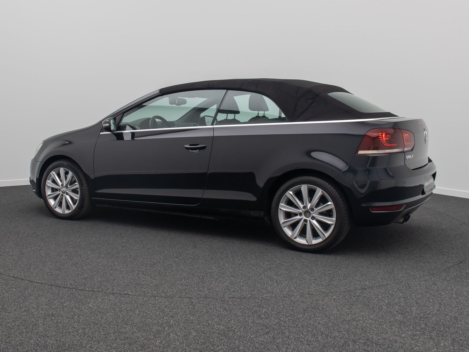 Fahrzeugabbildung Volkswagen Golf VI Cabriolet Basis PDC Navi Sitzhz Tempomat