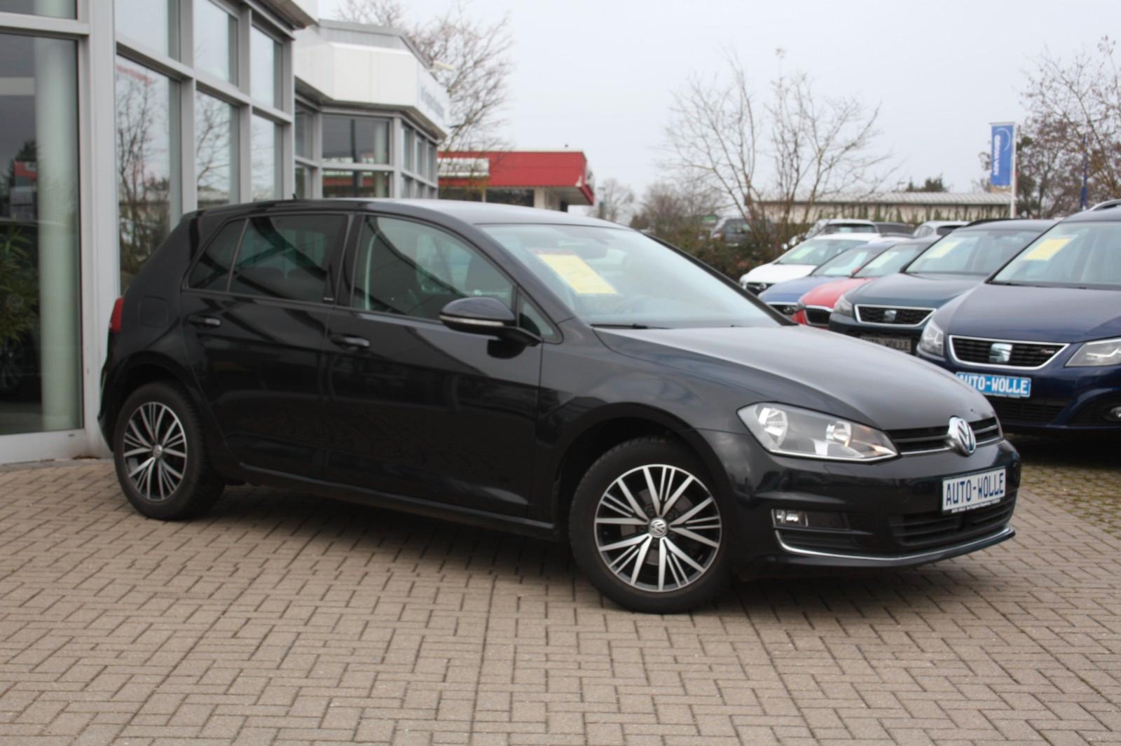 Volkswagen Golf VII 1.2 TSI DSG KAMERA NAVI AHK STAND-HZG