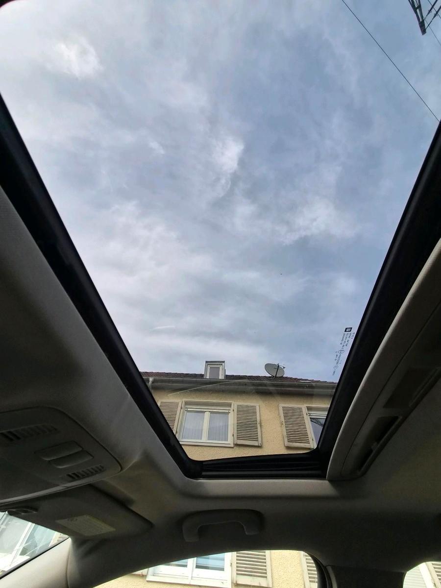 Opel Astra 2010 — photo 11