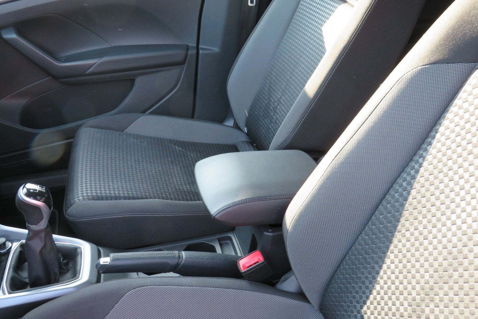 Fahrzeugabbildung Volkswagen T-Cross Active ACC SITZH. NAVI GJ APP-CONNECT