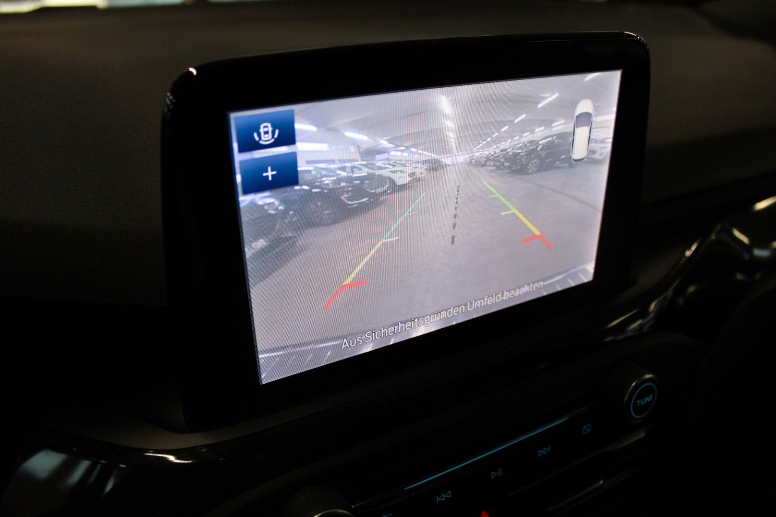 Fahrzeugabbildung Ford Focus ST-Line X Aut. LED PANO CAM ACC WinterPak.