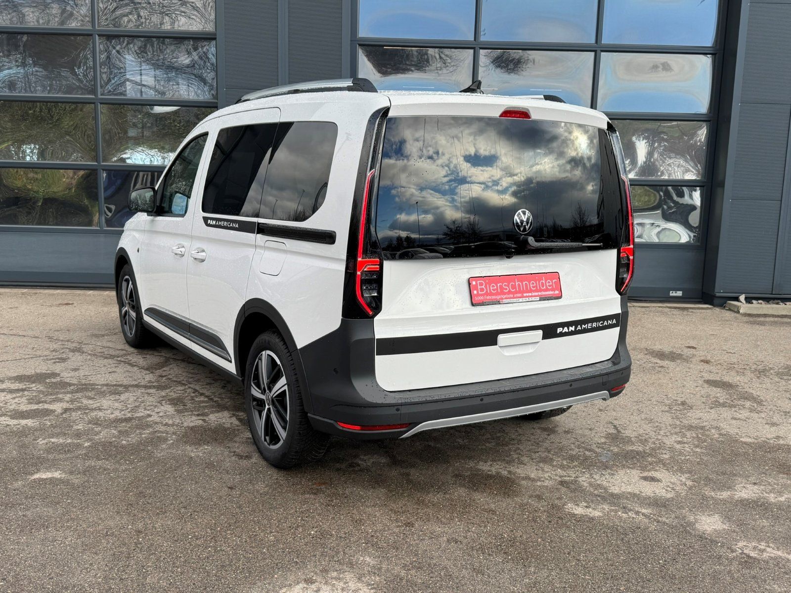 Volkswagen Caddy 2.0 TDI DSG PanAmericana LED NAVI PANORAMA imagem 3