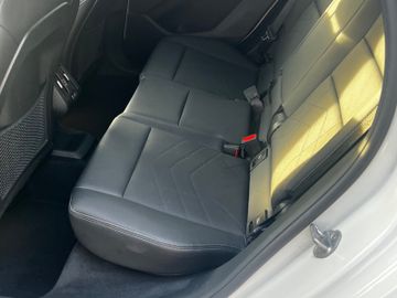 BMW 218 Active Tourer - 12