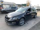 Skoda Octavia Combi Premium Edition - Skoda Octavia: Premium Edition