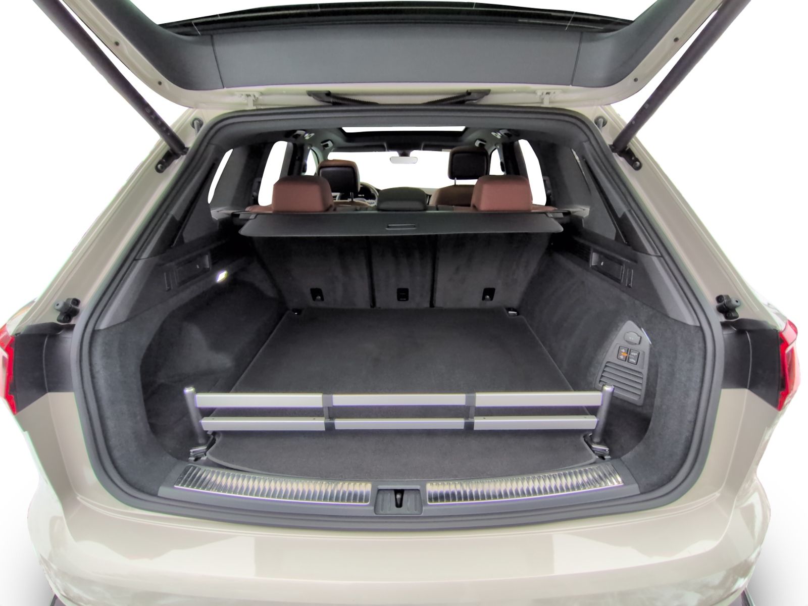 Touareg 3.0 TSI R Line AREA+STHZ+LUFT+PANO+AHK