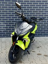 Kymco Super 8 R 50i E5  |  getankt | versichert | Case - KYMCO SUPER 8 50
