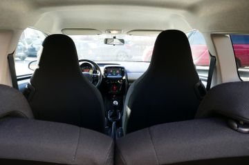 Fahrzeugabbildung Peugeot 108 Allure aus 1. Hand, erst 8Tkm!